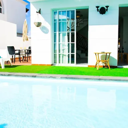 Tulipan Villa Tias